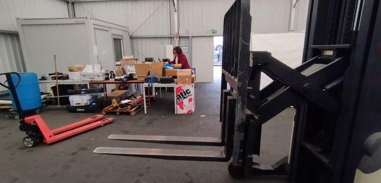 CROWN CHARIOT ELEVATEUR FRONTAL RETRACTABLE RR5220 ELECTRIQUE CAPACITE 1,6T – AN 2003  65059