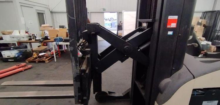 CROWN CHARIOT ELEVATEUR FRONTAL RETRACTABLE RR5220 ELECTRIQUE CAPACITE 1,6T – AN 2003  65059