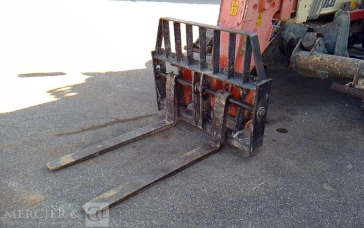 JLG CHARIOT TELESCOPIQUE DIESEL 4013  4T 13M  5681H AN2005 ORA 6651