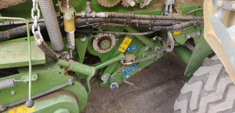 KRONE COMBINE PRESSE ENRUBANNEUSE COMPRIMA CF 155 XC-XTREME- 2 ESSIEUX – PTAC 9 T  76897