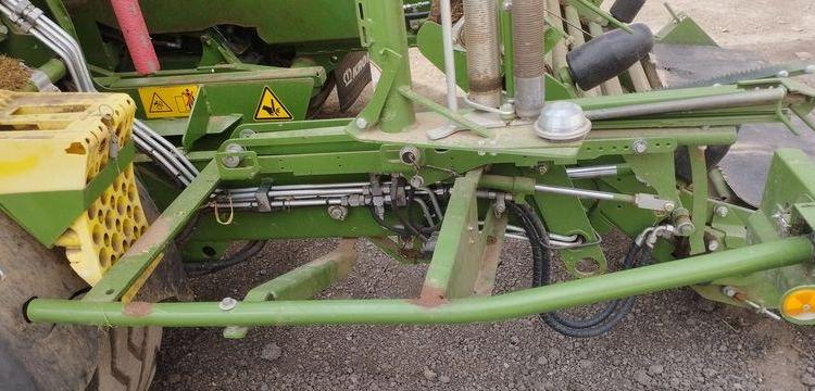 KRONE COMBINE PRESSE ENRUBANNEUSE COMPRIMA CF 155 XC-XTREME- 2 ESSIEUX – PTAC 9 T  76897