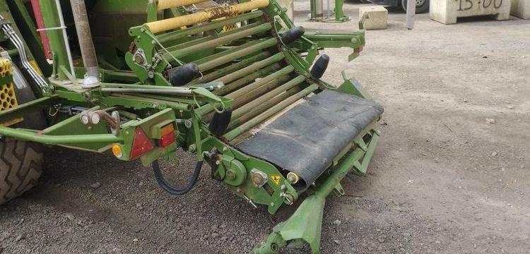 KRONE COMBINE PRESSE ENRUBANNEUSE COMPRIMA CF 155 XC-XTREME- 2 ESSIEUX – PTAC 9 T  76897
