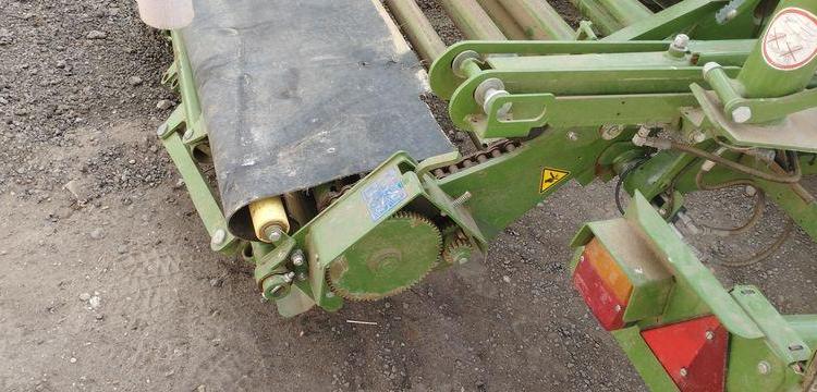 KRONE COMBINE PRESSE ENRUBANNEUSE COMPRIMA CF 155 XC-XTREME- 2 ESSIEUX – PTAC 9 T  76897