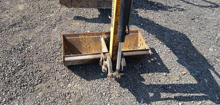 JCB MICROPELLE SUR CHENILLES 8010 CTS – DIESEL – 1 TONNE – 895 HEURES – ANNEE 2018  8010LTS
