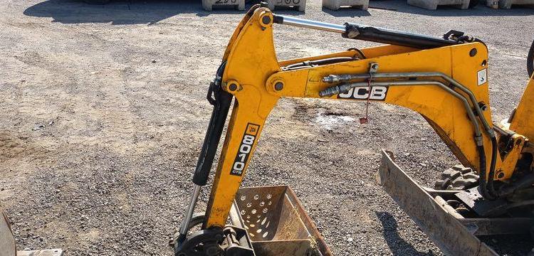 JCB MICROPELLE SUR CHENILLES 8010 CTS – DIESEL – 1 TONNE – 895 HEURES – ANNEE 2018  8010LTS