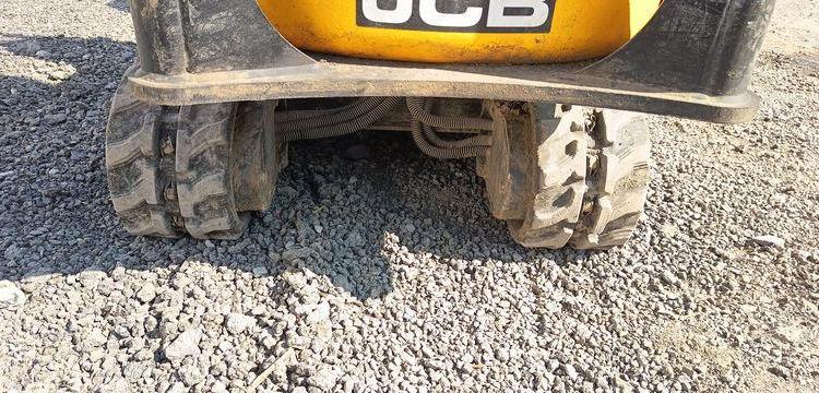 JCB MICROPELLE SUR CHENILLES 8010 CTS – DIESEL – 1 TONNE – 895 HEURES – ANNEE 2018  8010LTS