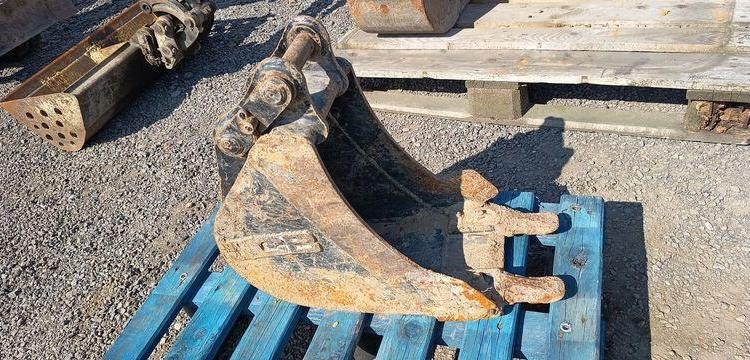 JCB MICROPELLE SUR CHENILLES 8010 CTS – DIESEL – 1 TONNE – 895 HEURES – ANNEE 2018  8010LTS