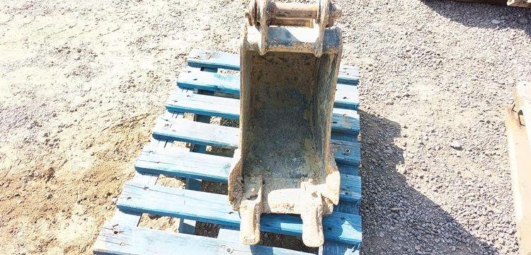 JCB MICROPELLE SUR CHENILLES 8010 CTS – DIESEL – 1 TONNE – 895 HEURES – ANNEE 2018  8010LTS