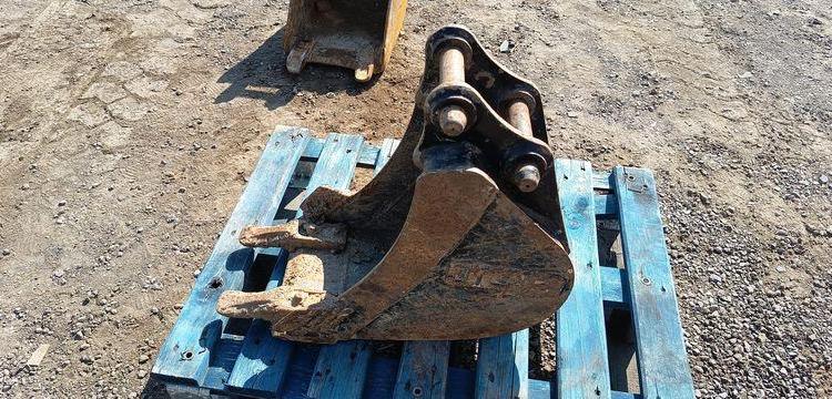 JCB MICROPELLE SUR CHENILLES 8010 CTS – DIESEL – 1 TONNE – 895 HEURES – ANNEE 2018  8010LTS