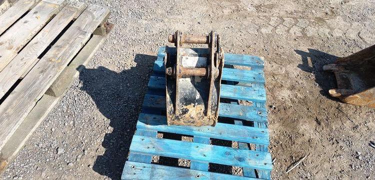 JCB MICROPELLE SUR CHENILLES 8010 CTS – DIESEL – 1 TONNE – 895 HEURES – ANNEE 2018  8010LTS