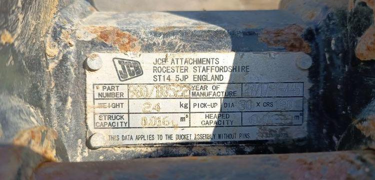 JCB MICROPELLE SUR CHENILLES 8010 CTS – DIESEL – 1 TONNE – 895 HEURES – ANNEE 2018  8010LTS
