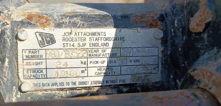 JCB MICROPELLE SUR CHENILLES 8010 CTS – DIESEL – 1 TONNE – 895 HEURES – ANNEE 2018  8010LTS