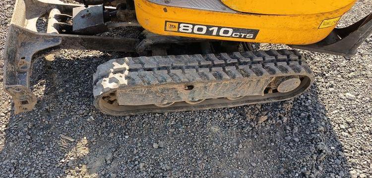 JCB MICROPELLE SUR CHENILLES 8010 CTS – DIESEL – 1 TONNE – 895 HEURES – ANNEE 2018  8010LTS