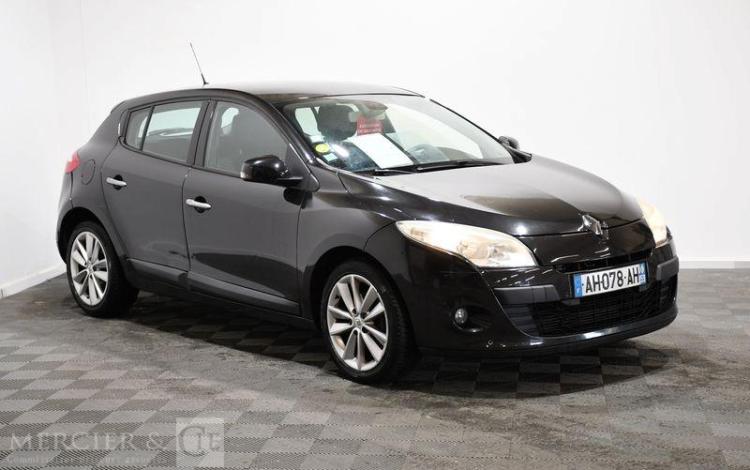 RENAULT MEGANE 1.5 DCI 110CH DYNAMIQUE NOIR AH-078-AH