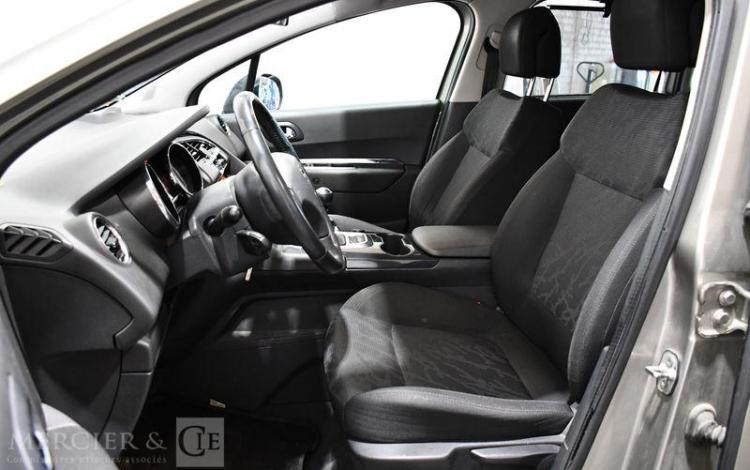 PEUGEOT 3008 1,6 HDI 110 PREMIUM GRIS AJ-154-NR