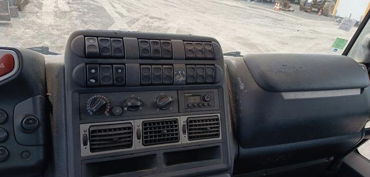 IVECO EUROCARGO 120E24 PLATEAU – PTAC : 11,99 TONNES – 485762 KMS – ANNEE 2004 BORDEAUX AL-033-HK