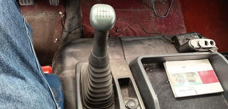 IVECO EUROCARGO 120E24 PLATEAU – PTAC : 11,99 TONNES – 485762 KMS – ANNEE 2004 BORDEAUX AL-033-HK