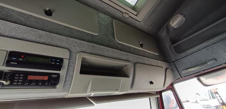 IVECO EUROCARGO 120E24 PLATEAU – PTAC : 11,99 TONNES – 485762 KMS – ANNEE 2004 BORDEAUX AL-033-HK