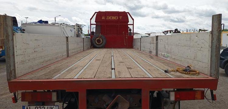 IVECO EUROCARGO 120E24 PLATEAU – PTAC : 11,99 TONNES – 485762 KMS – ANNEE 2004 BORDEAUX AL-033-HK