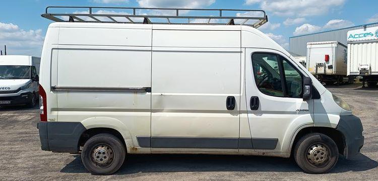 CITROEN JUMPER 3 PHASE 1/2 FOURGON 33 2,2HDI 16V FOURGON MOYEN 100CV – DIESEL BLANC BB-898-NZ