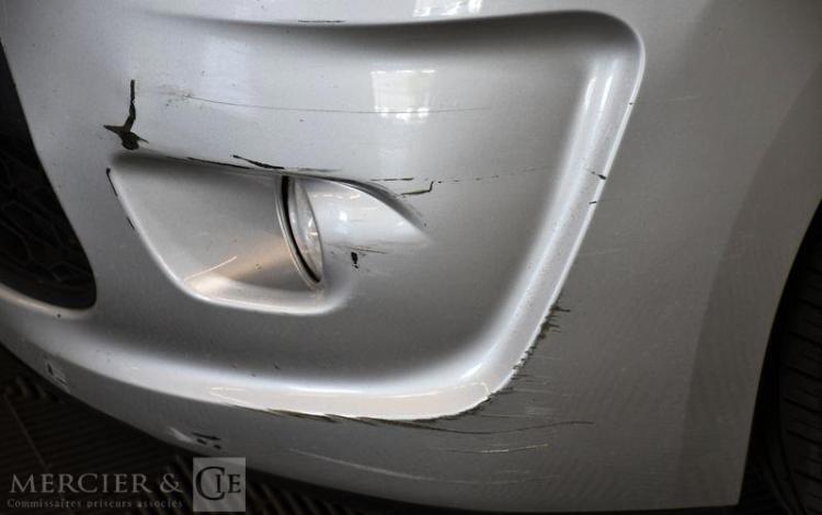 CITROEN C3 1.4 HDI 70CH AIRDREAM GENERATION GRIS BC-570-YE
