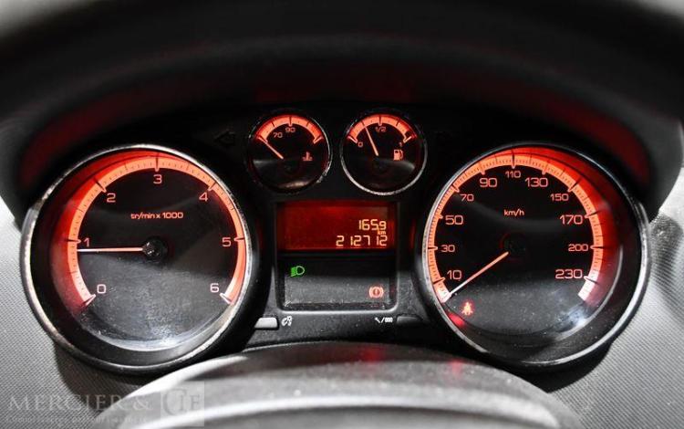 PEUGEOT 308 HDI 90CH CONFORT 5 PTS NOIR BF-530-EY