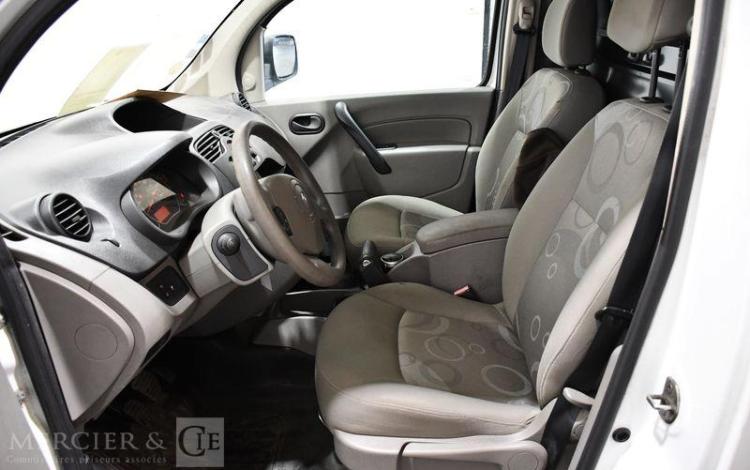 RENAULT KANGOO BLANC BG-368-MK