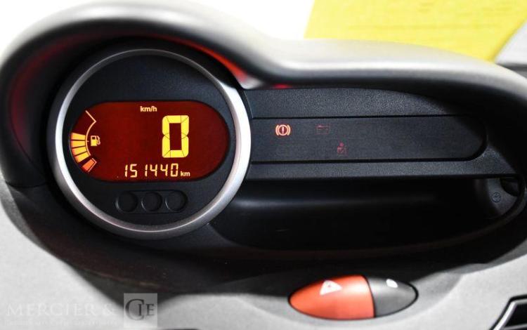RENAULT TWINGO 1.2 LEV 75CH AUTHENTIQUE NOIR BH-771-ZW