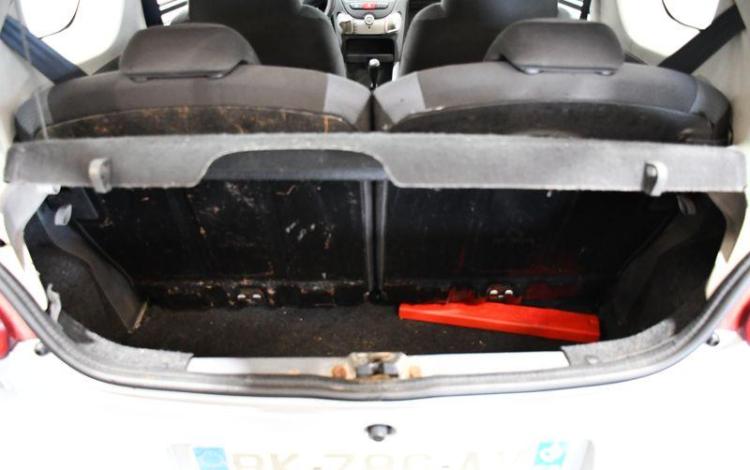 TOYOTA AYGO 1.0 VVTI 70CH GRIS BK-786-AV