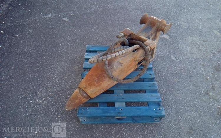 SANDVIK MARTEAU HYDRAULIQUE DE DEMOLITION ROUILLE BR211