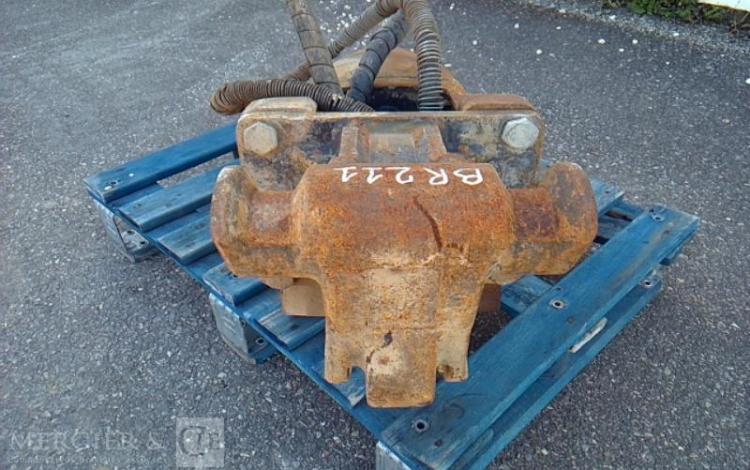 SANDVIK MARTEAU HYDRAULIQUE DE DEMOLITION ROUILLE BR211