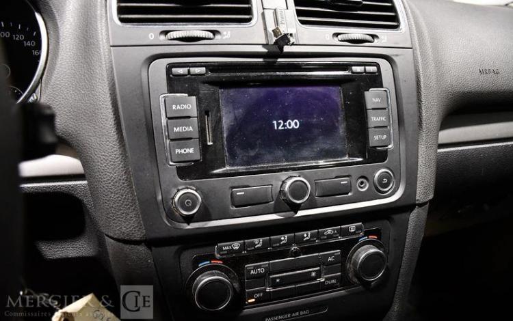 VOLKSWAGEN GOLF VI 1.6 TDI 90 TRENDLINE NOIR BS-893-FN