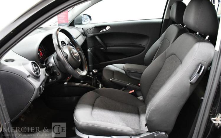 AUDI A1 1,2 TFSI 90 AMBIENTE NOIR BY-810-DC
