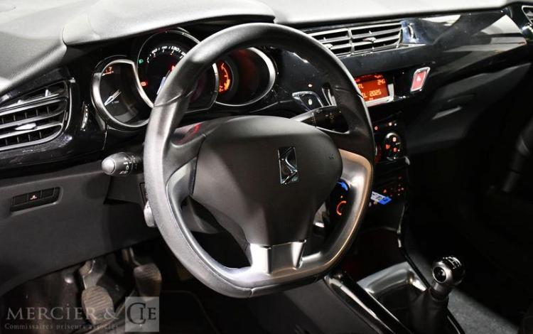 CITROEN DS3 1,6 VTI 120 SO CHIC BLANC CD-626-TL