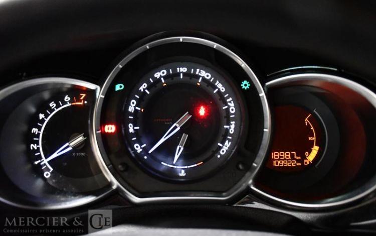 CITROEN DS3 1,6 VTI 120 SO CHIC BLANC CD-626-TL