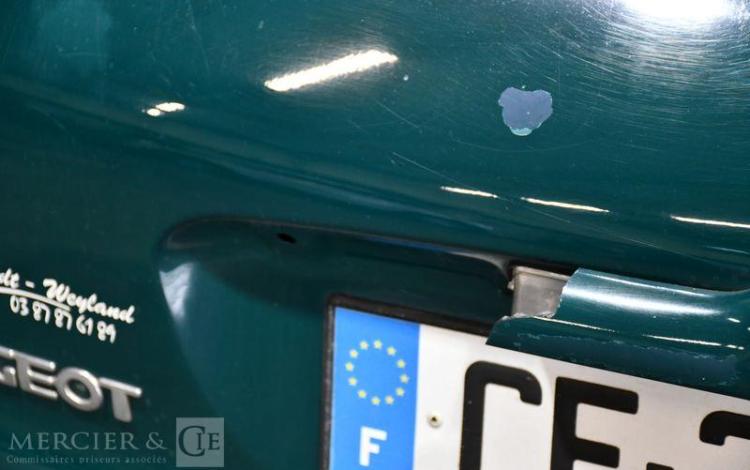 PEUGEOT 206 VERT CE-326-ZJ