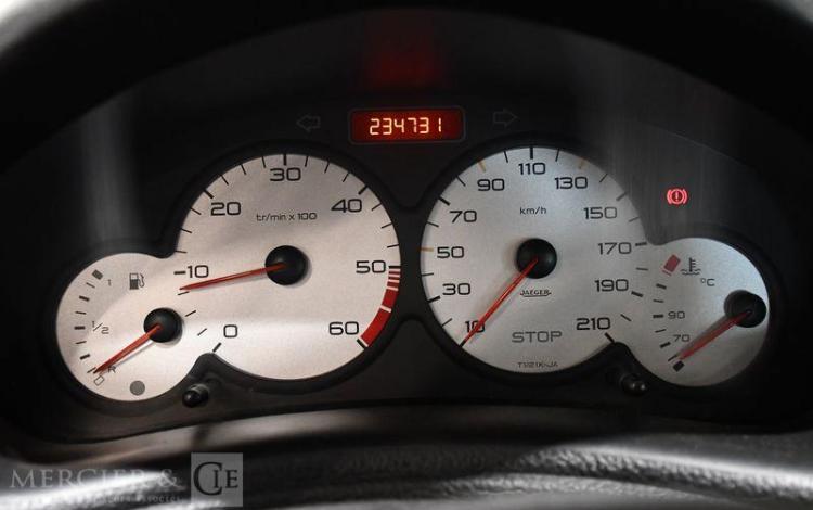 PEUGEOT 206 VERT CE-326-ZJ