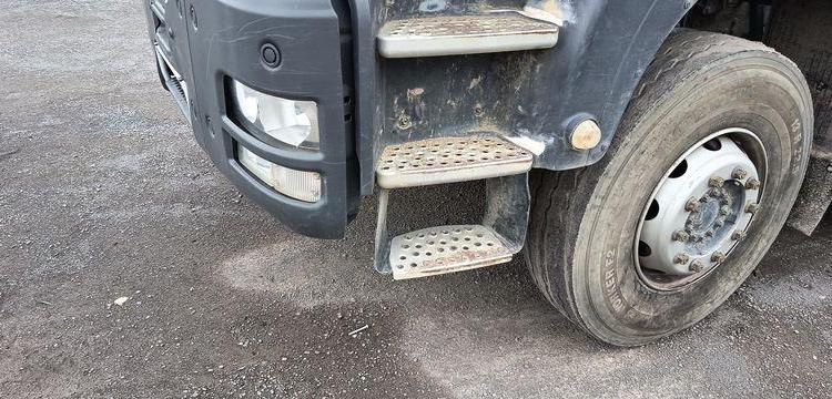 MAN TGS 35,400 AVEC BRAS AMPLIROLL MARREL – PTAC 32 TONNES – DIESEL – 315197 KMS BLANC CG-698-KD