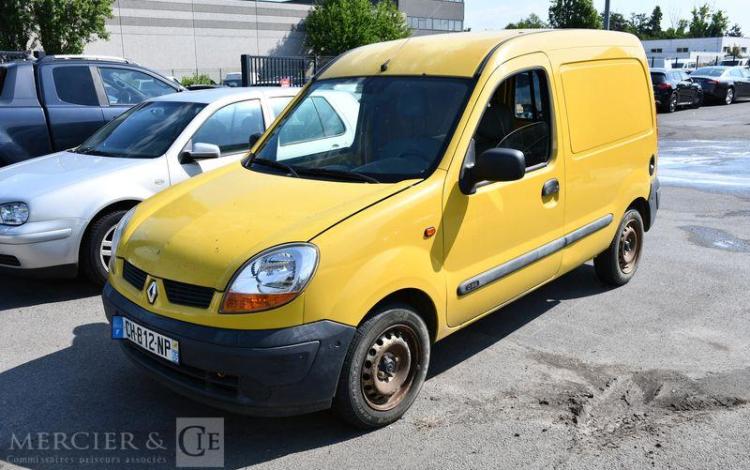 RENAULT KANGOO JAUNE CH-812-NP