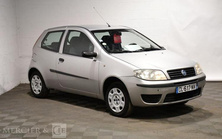 FIAT PUNTO 1.2 60 SX DYNAMIC GRIS CL-617-NV