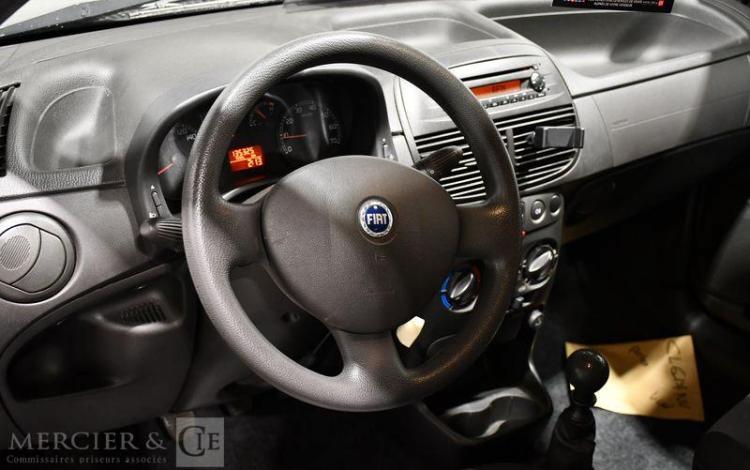 FIAT PUNTO 1.2 60 SX DYNAMIC GRIS CL-617-NV