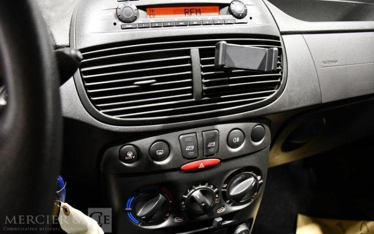 FIAT PUNTO 1.2 60 SX DYNAMIC GRIS CL-617-NV