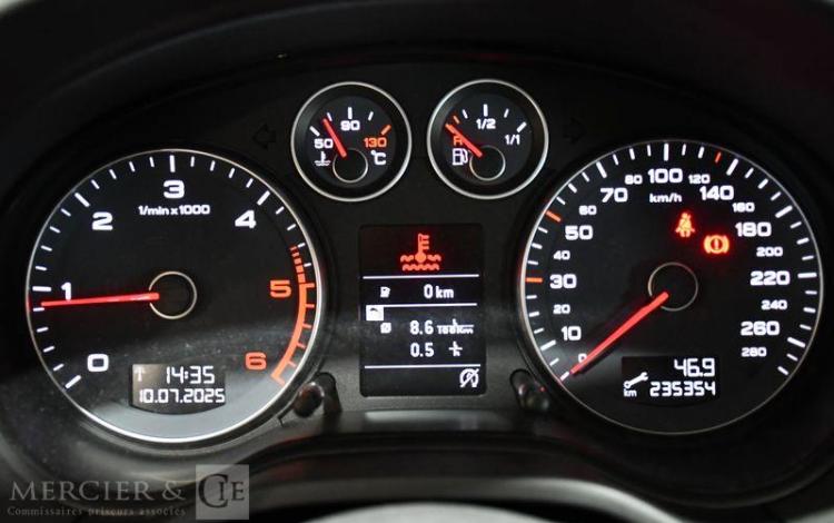 AUDI A3 SPORTBACK 2.0 TDI 140CH AMBITION LUXE NOIR CM-582-KR