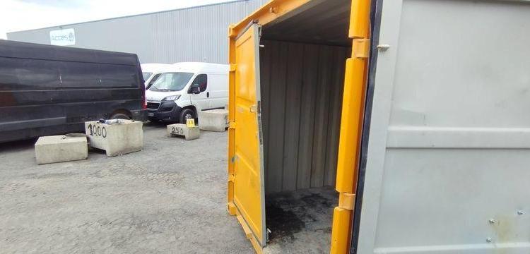 CONTENAIR 8 PIEDS SECURISE AVEC PASSAGE DE FOURCHES  CON750002