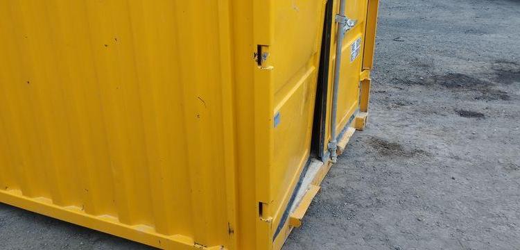 CONTENAIR 8 PIEDS SECURISE AVEC PASSAGE DE FOURCHES  CON750002