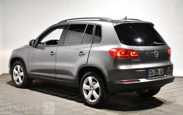 VOLKSWAGEN TIGUAN 2,0 TDI 110CH BVM GRIS CQ-399-JQ