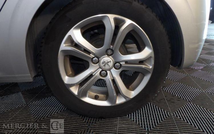 PEUGEOT 208 GENERATION-I 1.4 HDI 70CH ALLURE GRIS CQ-519-NL
