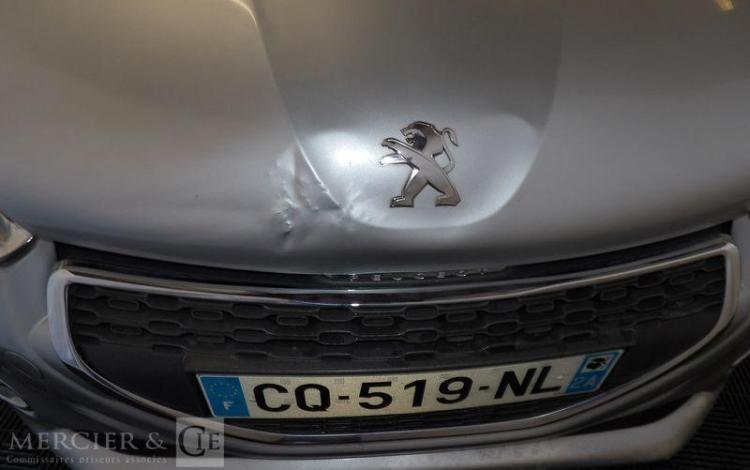 PEUGEOT 208 GENERATION-I 1.4 HDI 70CH ALLURE GRIS CQ-519-NL