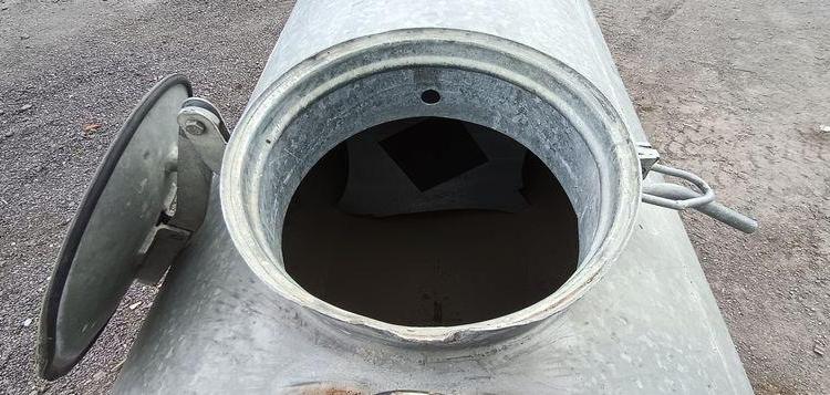 HUBIERE TONNE A EAU 1 ESSIEU PTAC 750 KGS  CQ-593-WM