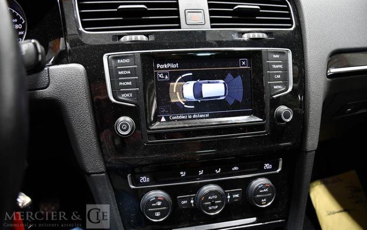 VOLKSWAGEN GOLF VII 2,0 TDI 140 CARAT GRIS CV-380-KF